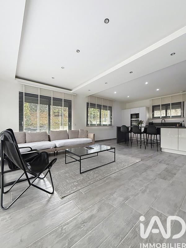 Maison - 144 m² - 5 pièces