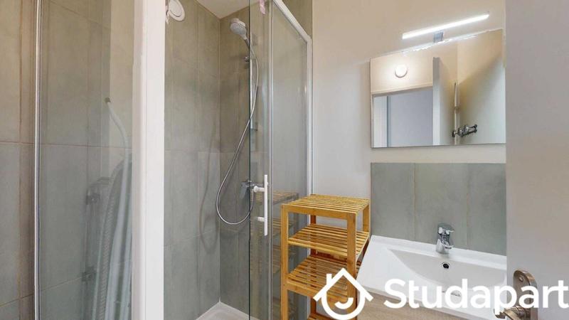 Chambre - 10 m² - 1 pièce