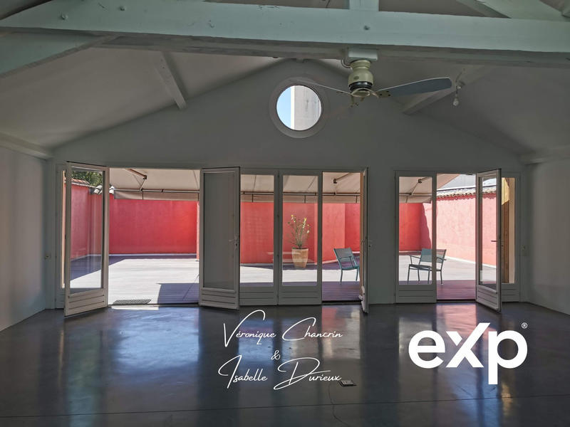 Loft - 181 m² - 5 pièces