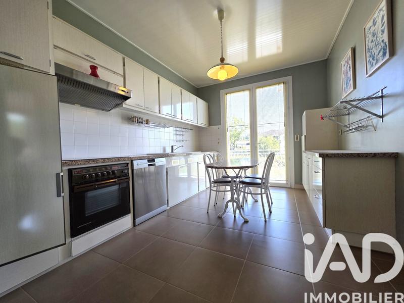 Maison de village - 310 m² - 12 pièces