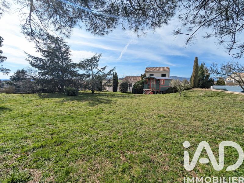 Maison - 200 m² - 8 pièces