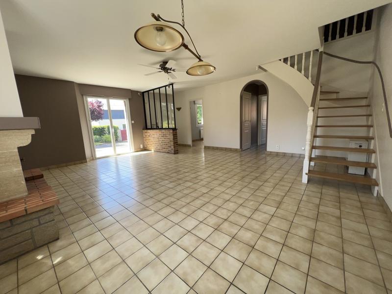 Maison - 160 m² - 8 pièces