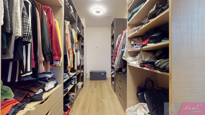 Maison - 476 m² - 10 pièces