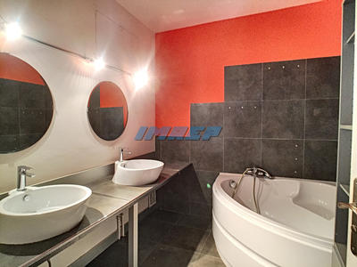 Appartement - 110 m² - 4 pièces