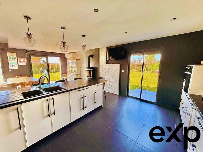 Maison - 120 m² - 5 pièces