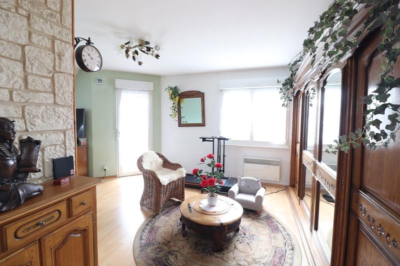 Maison - 251 m² - 6 pièces