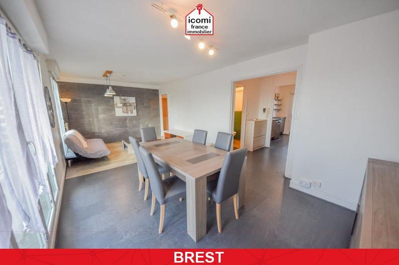 Appartement - 77 m² - 5 pièces