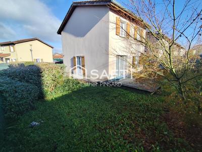 Maison - 90 m² - 4 pièces