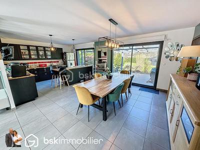 Maison - 117 m² - 5 pièces