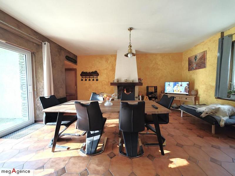 Maison - 200 m² - 6 pièces