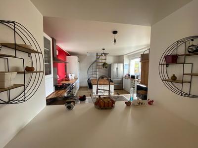 Maison - 150 m² - 6 pièces