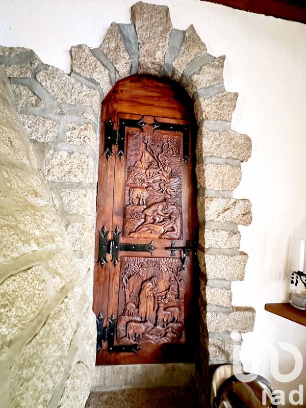 Maison - 220 m² - 6 pièces