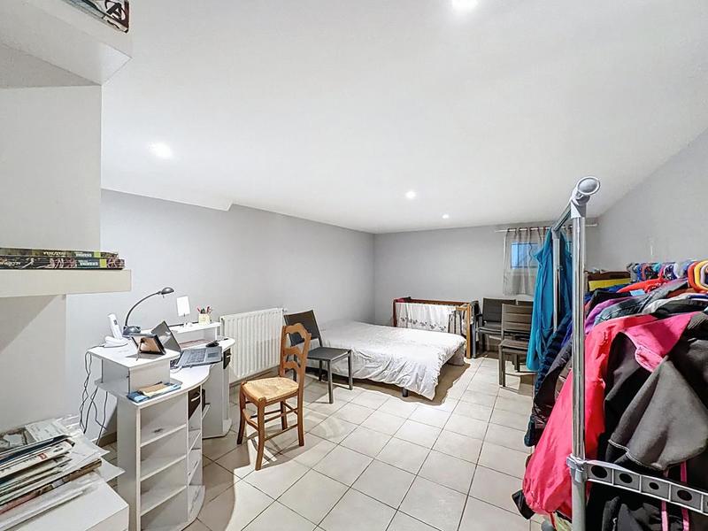 Pavillon - 90 m² - 4 pièces