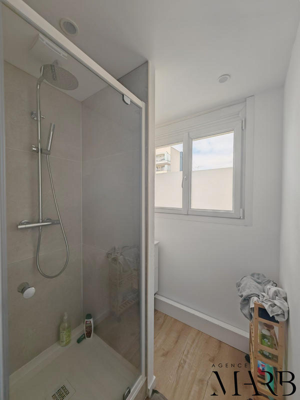 Appartement - 57 m² - 5 pièces