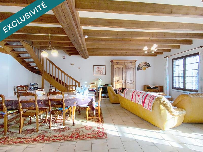 Maison - 210 m² - 6 pièces