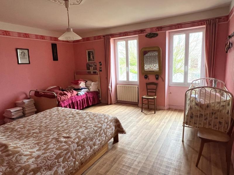 Maison - 190 m² - 7 pièces