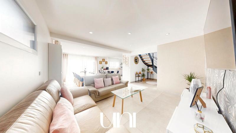 Maison - 148 m² - 6 pièces