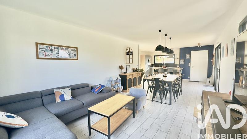 Maison - 104 m² - 4 pièces
