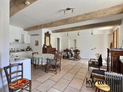 Maison - 230 m² - 5 pièces