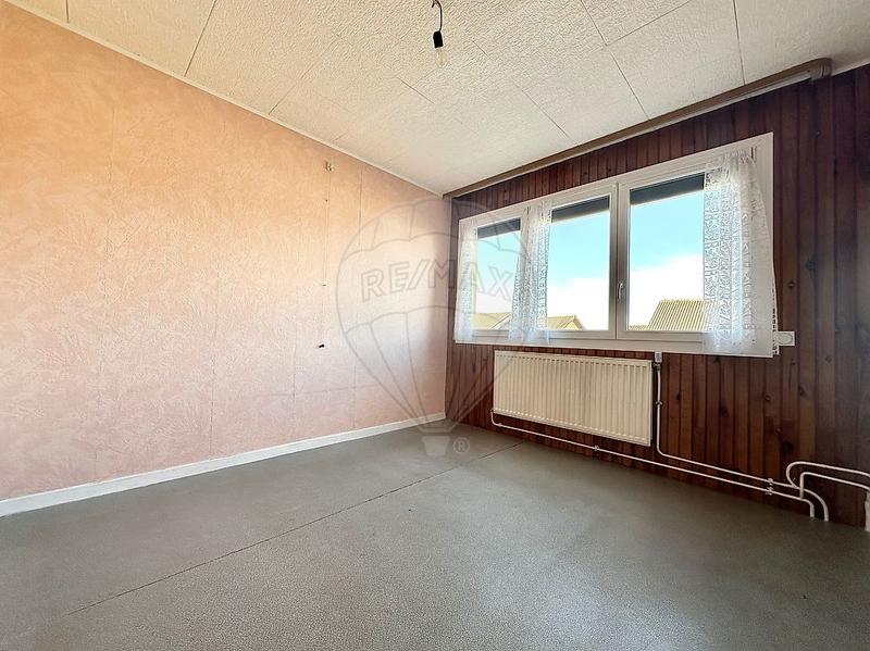 Maison - 96 m² - 5 pièces