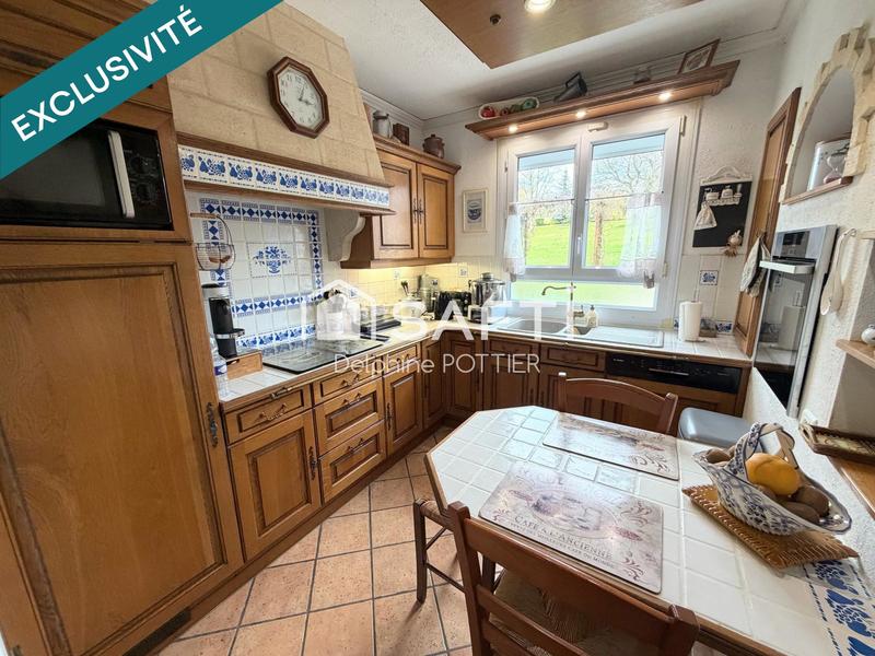 Maison - 275 m² - 11 pièces