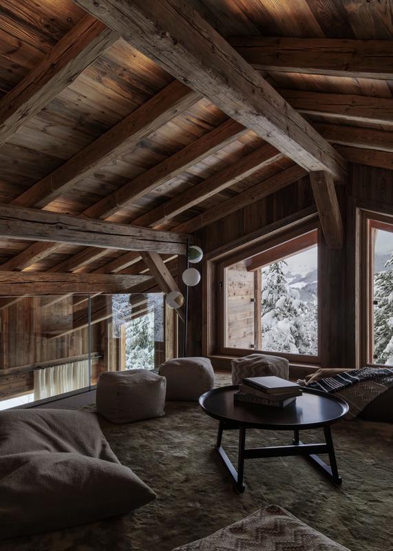 Châlet - 485 m² - 10 pièces