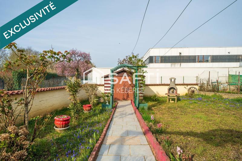 Maison - 96 m² - 6 pièces