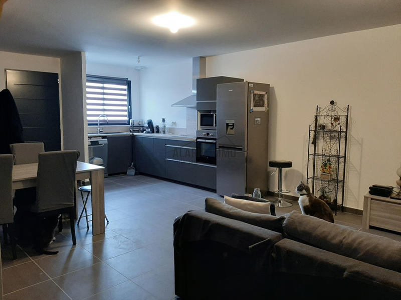 Maison - 92 m² - 4 pièces