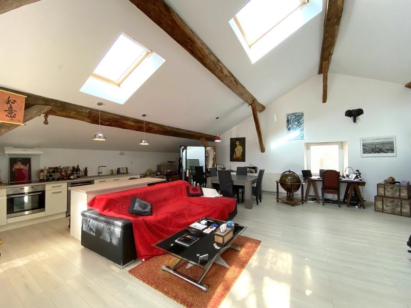 Propriété - 310 m² - 8 pièces