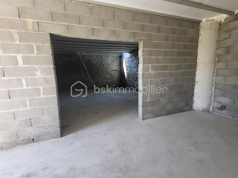 Corps de ferme - 130 m² - 2 pièces