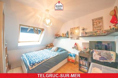 Maison - 90 m² - 6 pièces