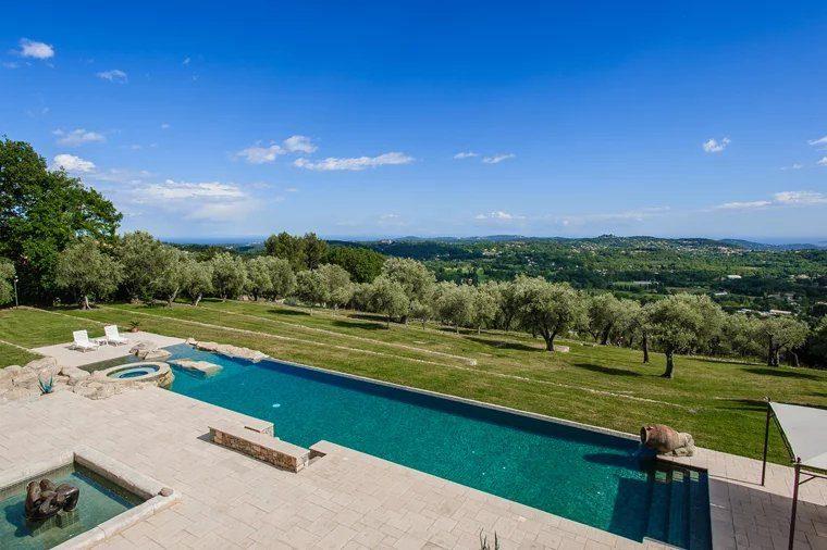 Villa - 625 m² - 10 pièces