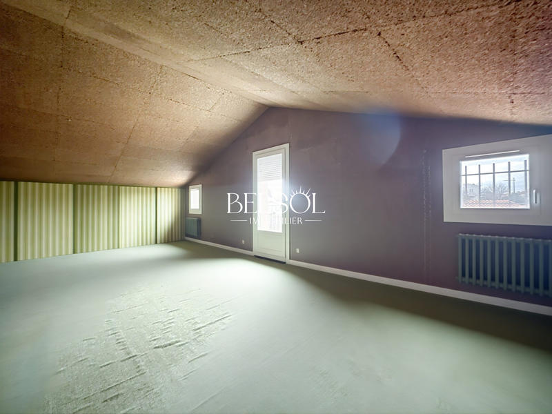 Maison - 205 m² - 6 pièces