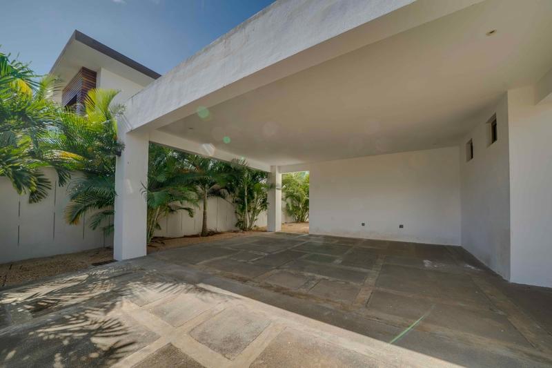 Villa - 377 m² - 7 pièces