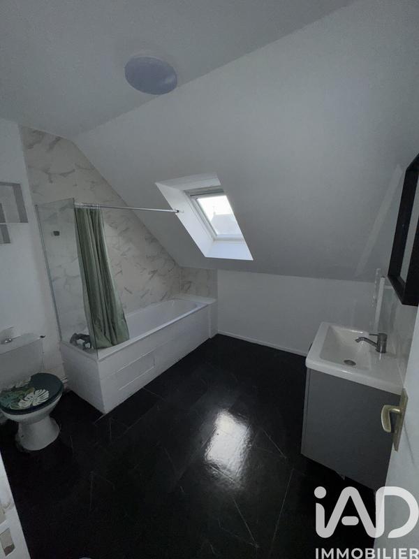 Maison - 83 m² - 4 pièces