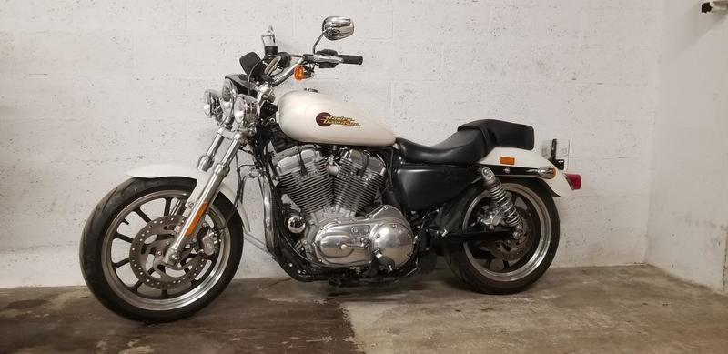 Harley Davidson Superlow 883 harley davidson blanc 0883 Super Low 670