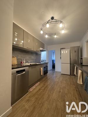 Appartement - 101 m² - 6 pièces