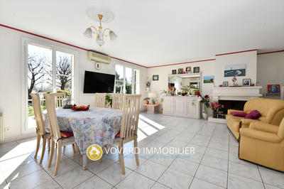 Maison - 193 m² - 9 pièces