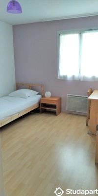 Chambre - 11 m² - 1 pièce