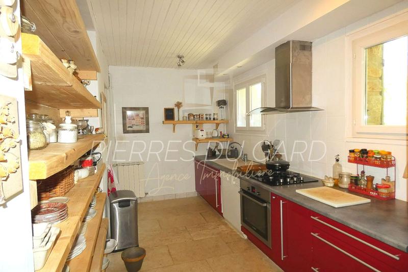 Villa - 145 m² - 9 pièces