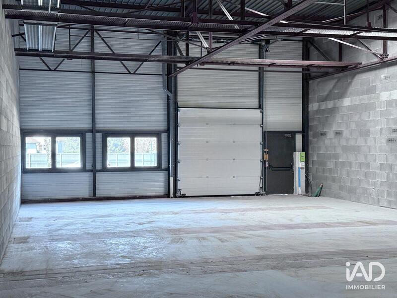 Local commercial - 230 m²