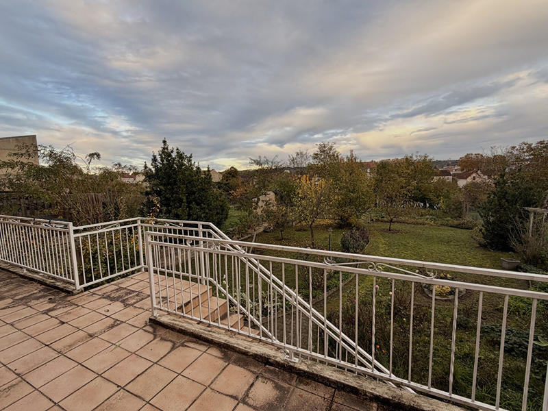 Maison - 145 m² - 7 pièces