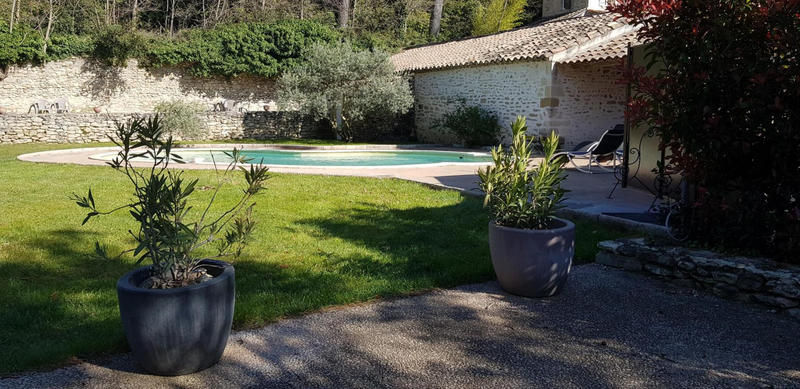 Mas - 185 m² - 5 pièces