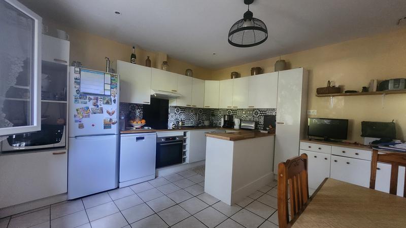 Maison - 98 m² - 5 pièces