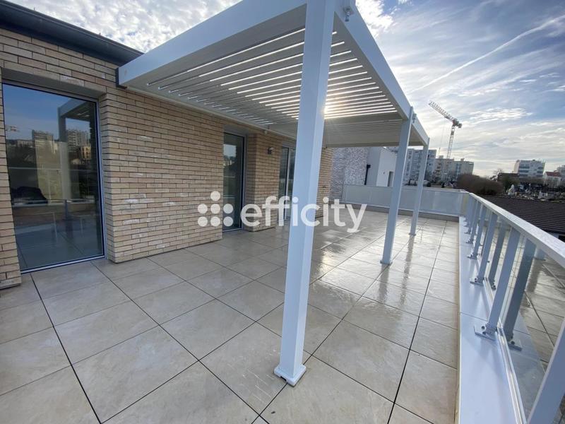 Appartement - 98 m² - 6 pièces