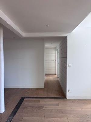 Loft - 161 m² - 5 pièces