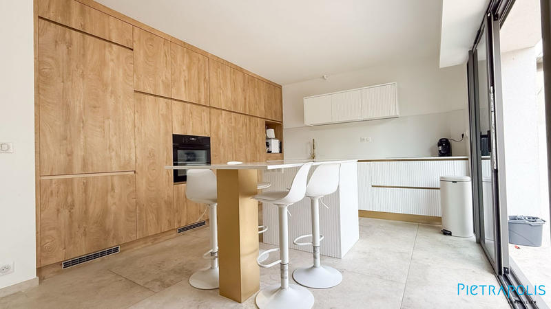 Maison - 150 m² - 6 pièces