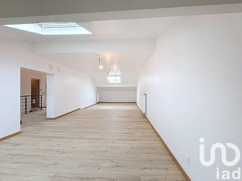 Maison - 250 m² - 10 pièces