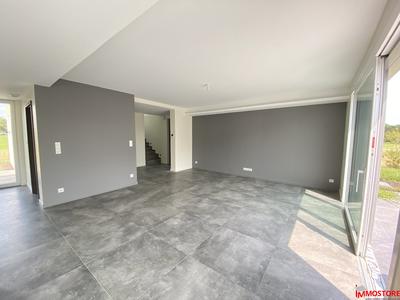 Maison - 140 m² - 4 pièces
