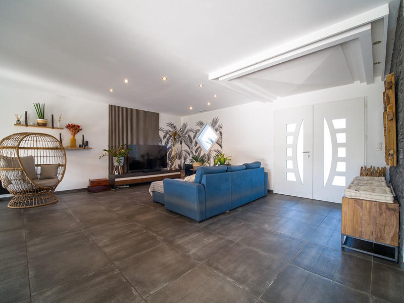 Maison - 192 m² - 6 pièces